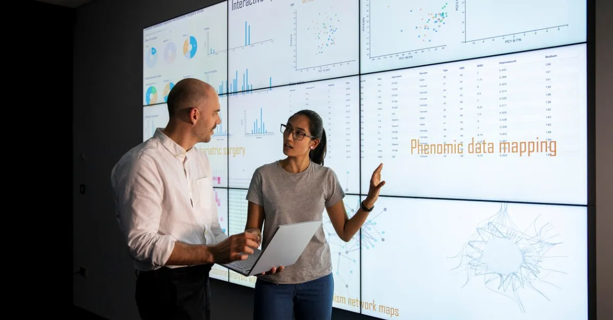 組み込みアナリティクスでデータドリブンな文化を構築する方法